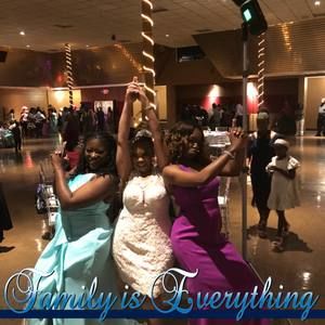 Meet your Posher, Ana